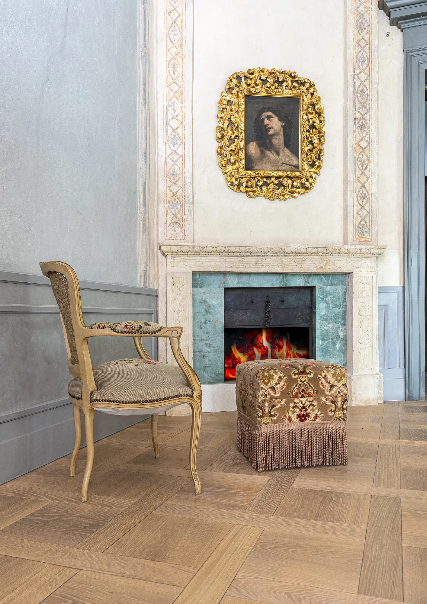 Drewniana posadzka pod sklepieniem holu H15 Luxury Palace, zdjęcie 4